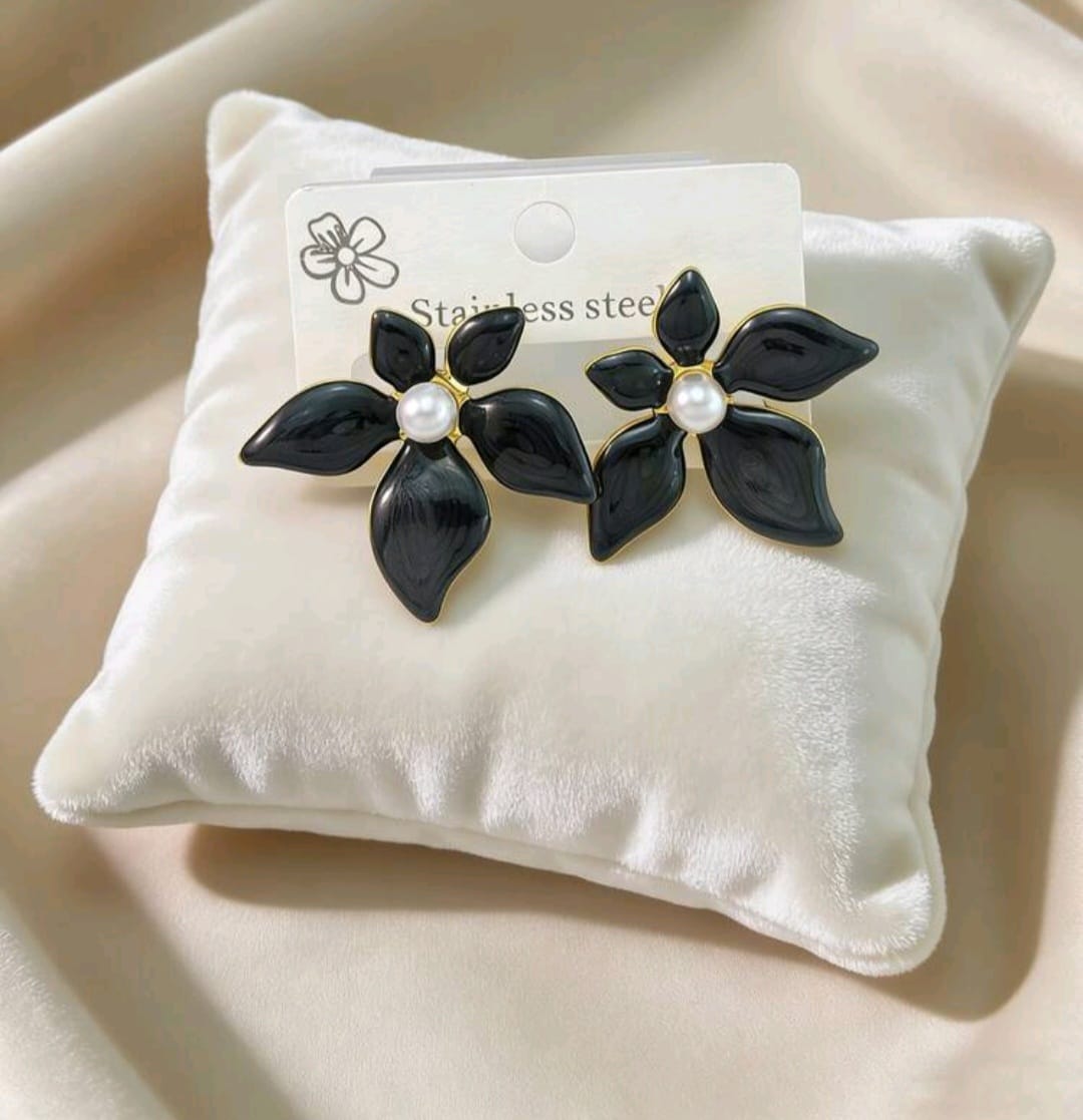 Arete flor esmaltado