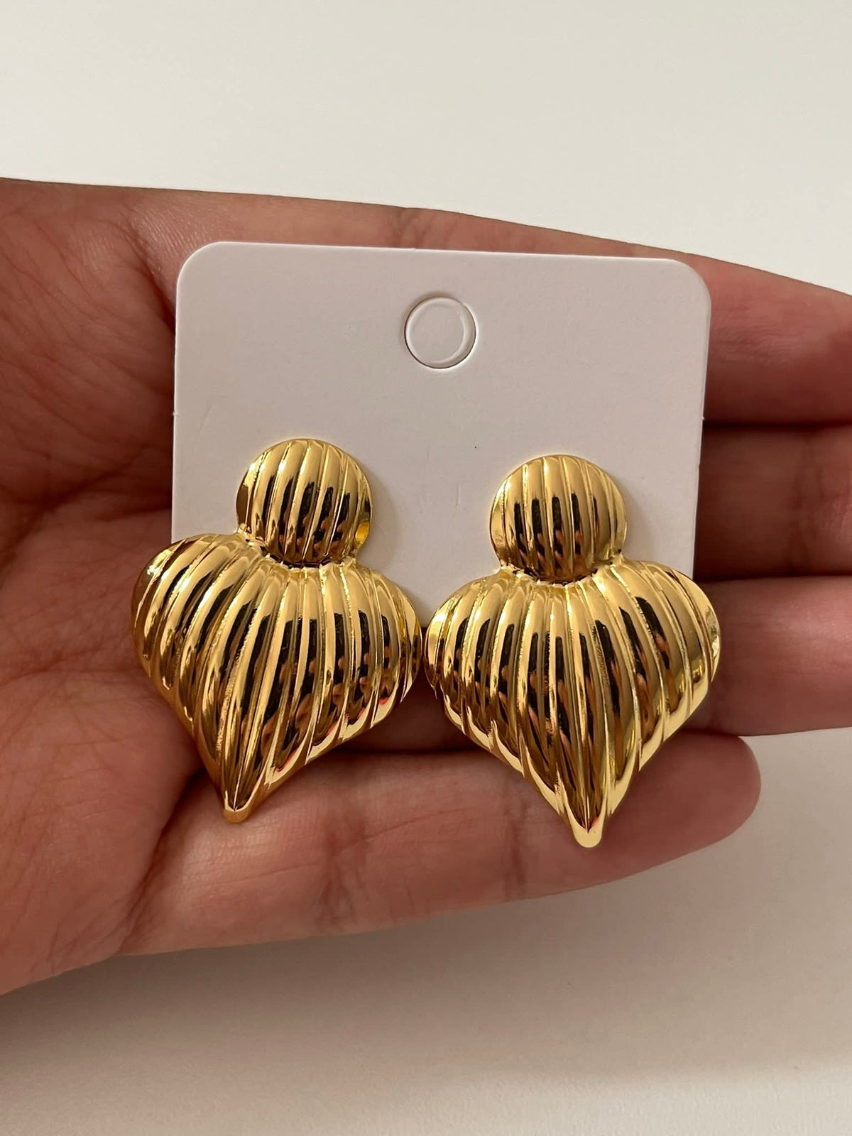 Aretes dorado acero