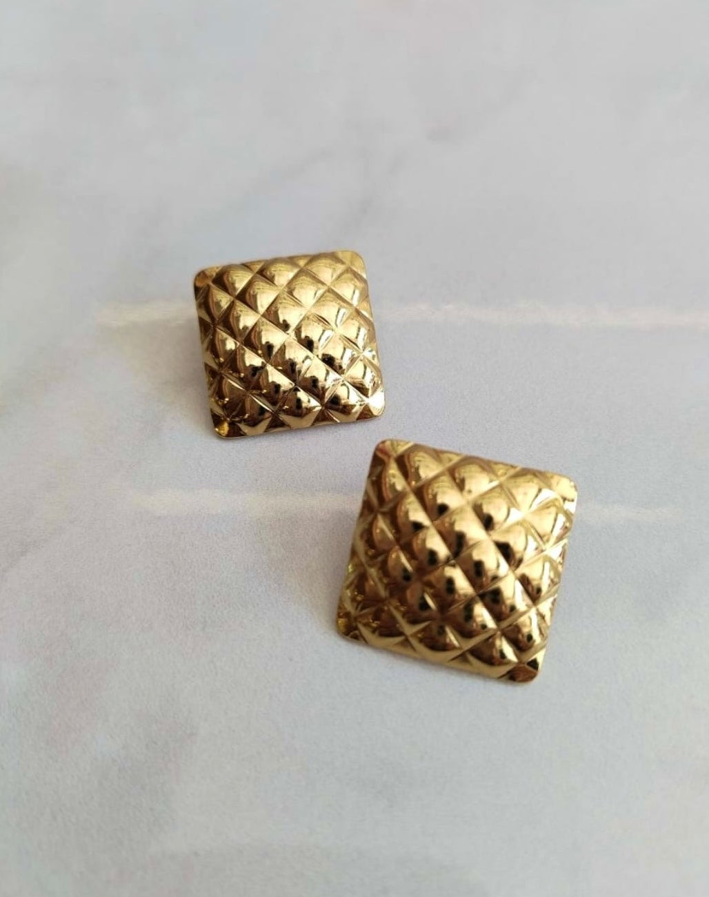 Aretes dorado acero