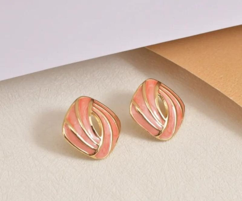 Arete esmaltado