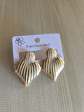 Arete esmaltado
