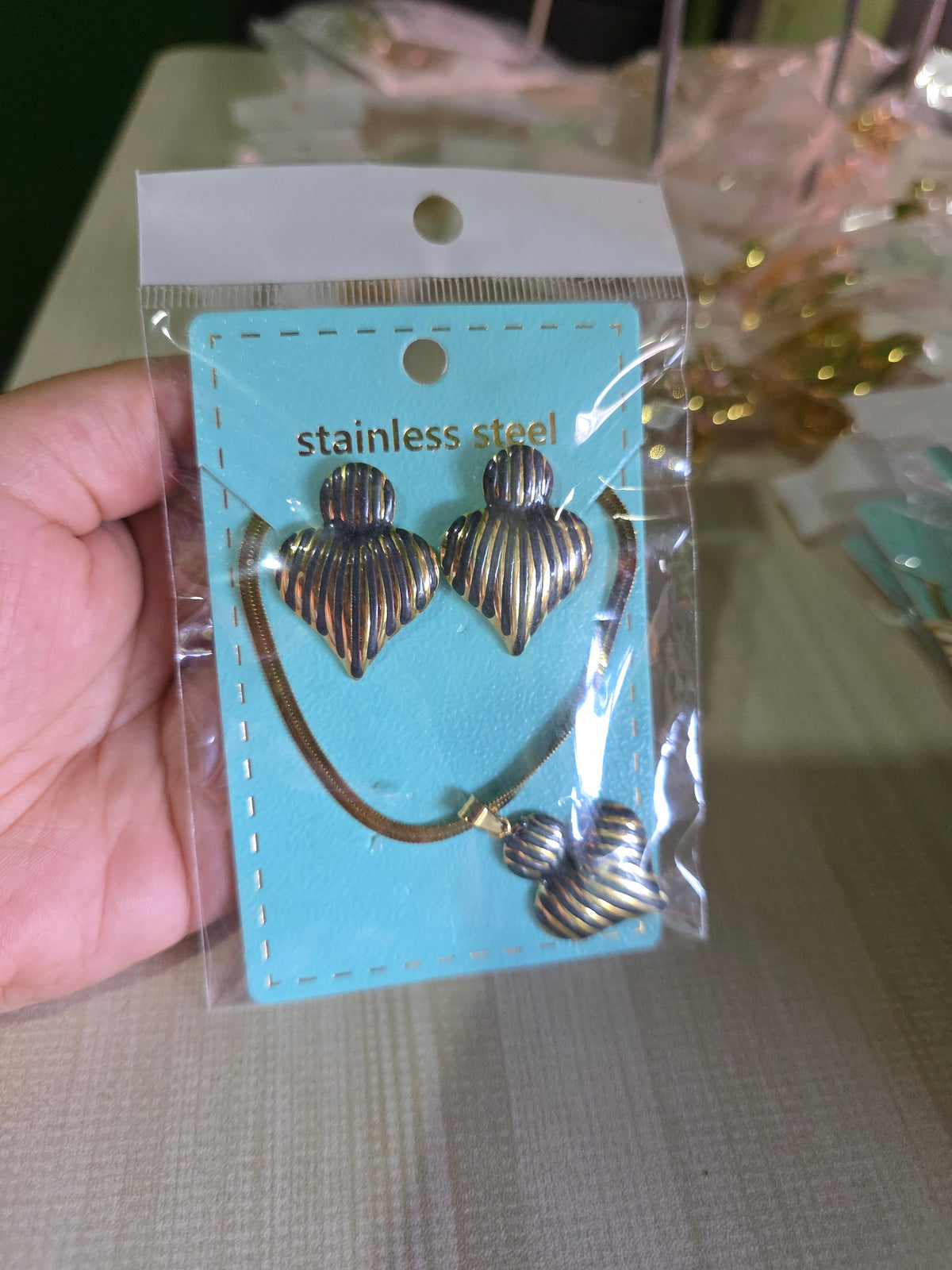 Conjunto aretes y cadena plana