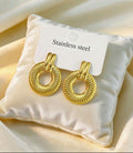 Arete circular rayas