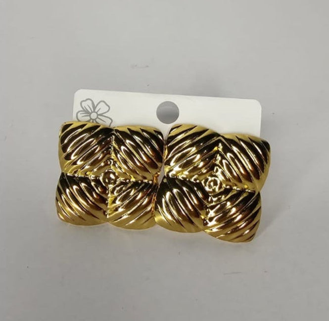 Arete cuadrado